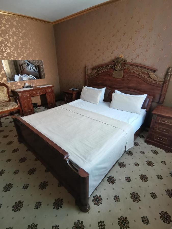 Altyn Adam Hotel Petropawlowsk Exterior foto