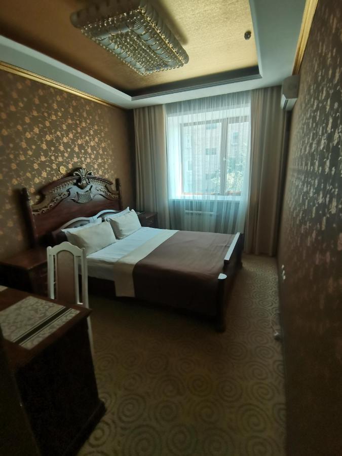 Altyn Adam Hotel Petropawlowsk Exterior foto