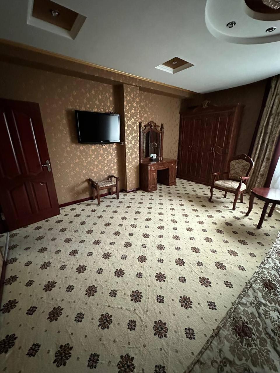 Altyn Adam Hotel Petropawlowsk Exterior foto